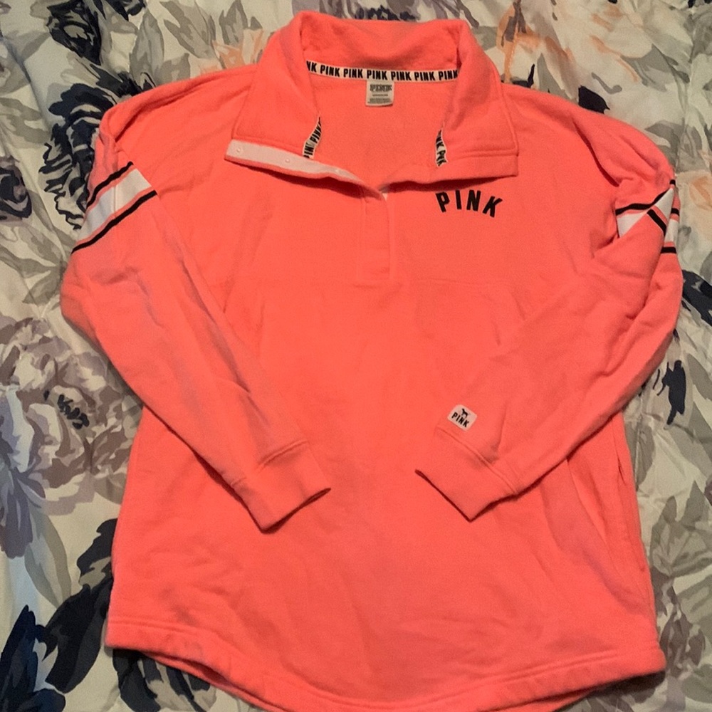 Like new PINK coral colored oversized sweatshirt with pockets